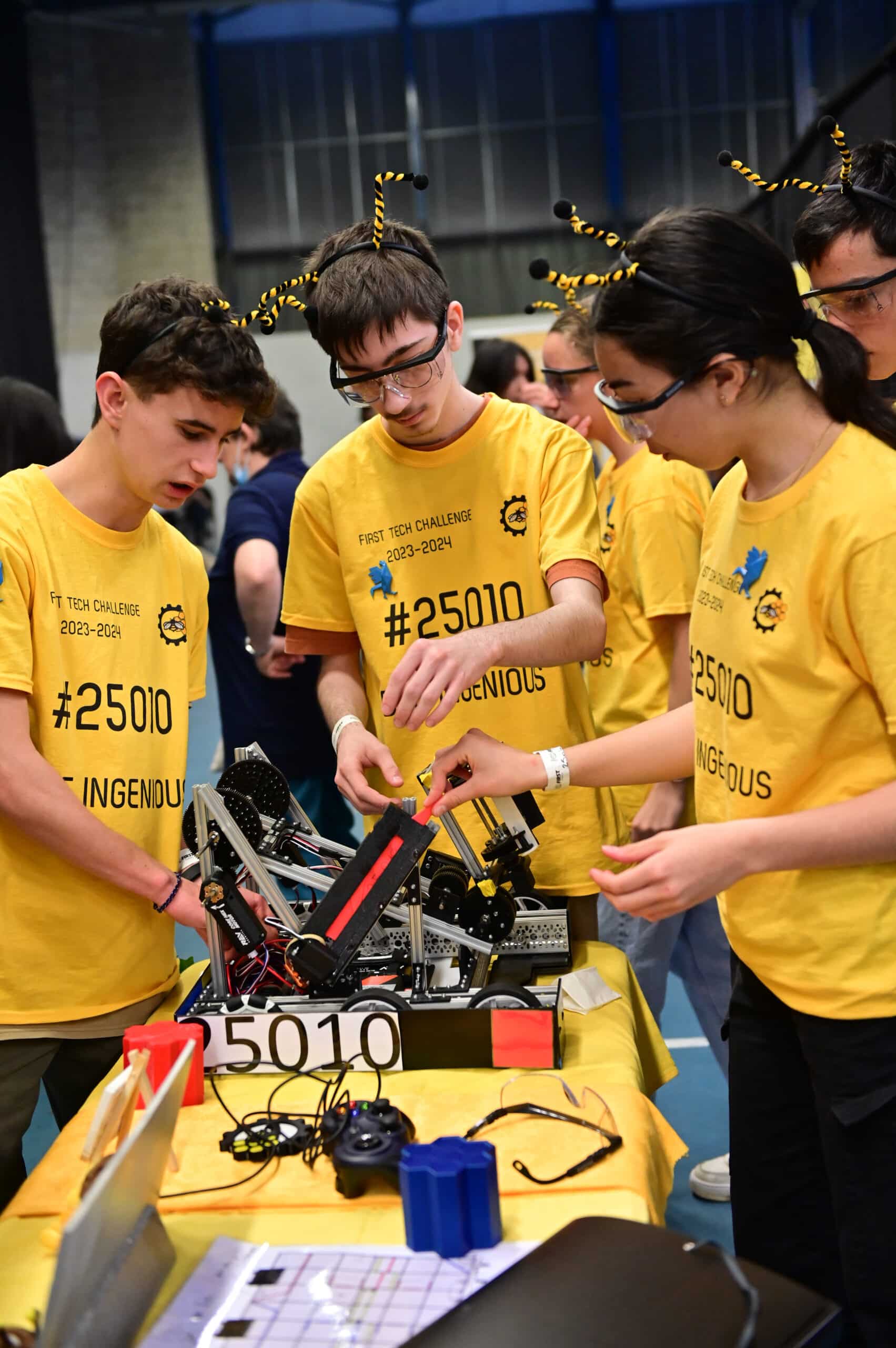 Robotique FIRST France - FIRST TECH CHALLENGE dans votre établissement